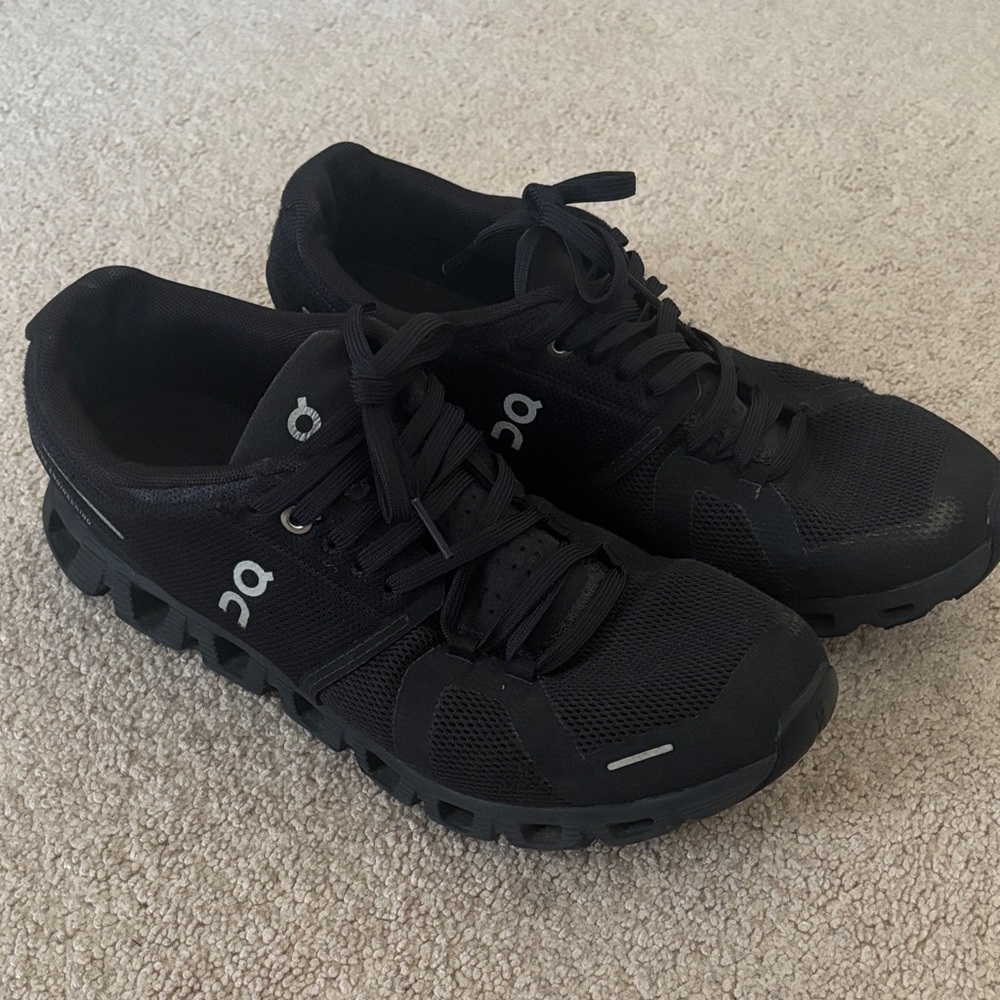 On Running Cloud 5 Black Athletic Sneakers